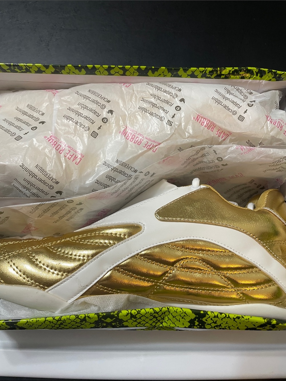 Cape Robbin Gold & white Vulay round toe Women's Athletic Sneakers NWT Sz. 9 - Picture 13 of 13